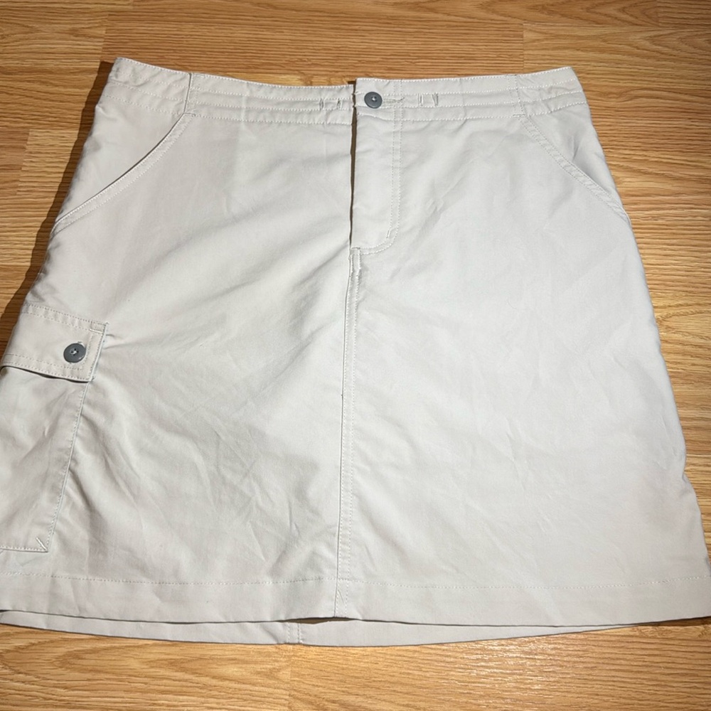 Patagonia athletic skort sz 6 beige EUC